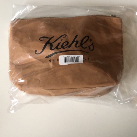 👝 Kiehl’s paper makeup case - Picture 3 of 3